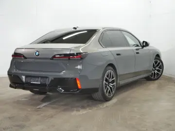 740d xDrive m Sport Pro  TwoTone,DA/PA-Prof,Sky