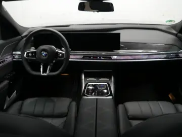 740d xDrive m Sport Pro  TwoTone,DA/PA-Prof,Sky