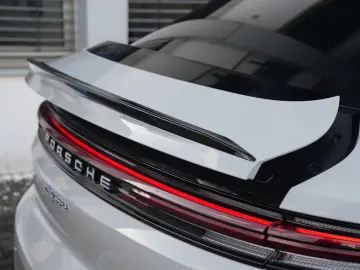 E-Hybrid Coupé PDISPLAY-ACC-LUFTF-PANO-BOSE-22RS