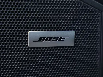 E-Hybrid Coupé PDISPLAY-ACC-LUFTF-PANO-BOSE-22RS