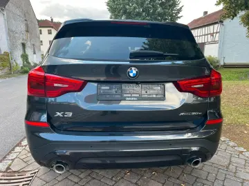 X3 Baureihe X3 xDrive 30 e Advantage
