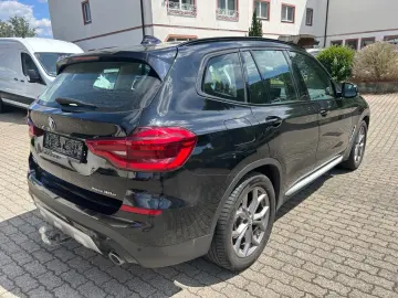 X3 xDr 30e xLine*Pano*LED*T-Leder*Shadow*AHK*Nav