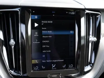 XC60 B4 R Design 2WD PDC SHZ NAVI KAMERA LED AHK