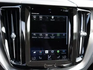XC60 B4 R Design 2WD PDC SHZ NAVI KAMERA LED AHK