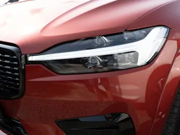 XC60 B4 R Design 2WD PDC SHZ NAVI KAMERA LED AHK