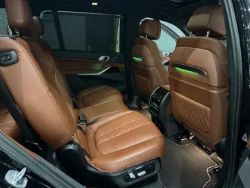 X7 xDrive 40 d /SKY LOUNGE / Iconic Glow / 1HAND