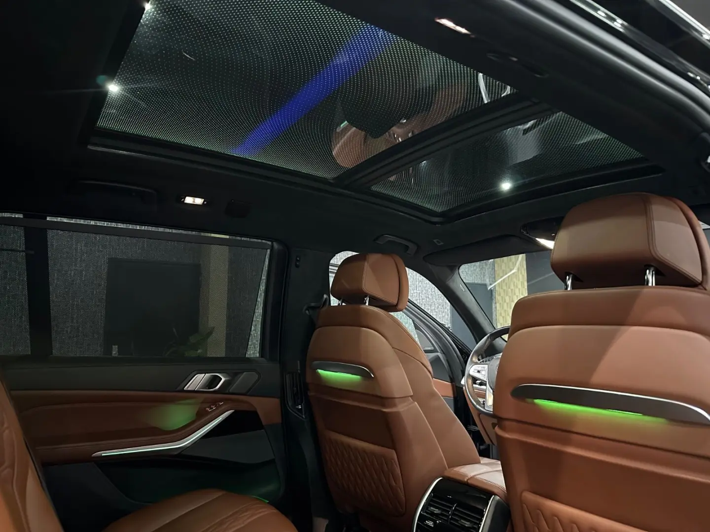 X7 xDrive 40 d /SKY LOUNGE / Iconic Glow / 1HAND