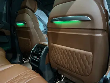 X7 xDrive 40 d /SKY LOUNGE / Iconic Glow / 1HAND