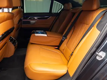 BMW 740D XDRIVE