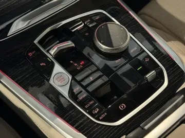 X7 xDrive 40 d M Sport *StHzg*H&K*Massage*22