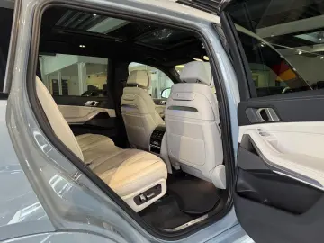 X7 xDrive 40 d M Sport *StHzg*H&K*Massage*22