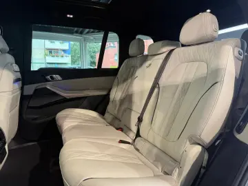 X7 xDrive 40 d M Sport *StHzg*H&K*Massage*22