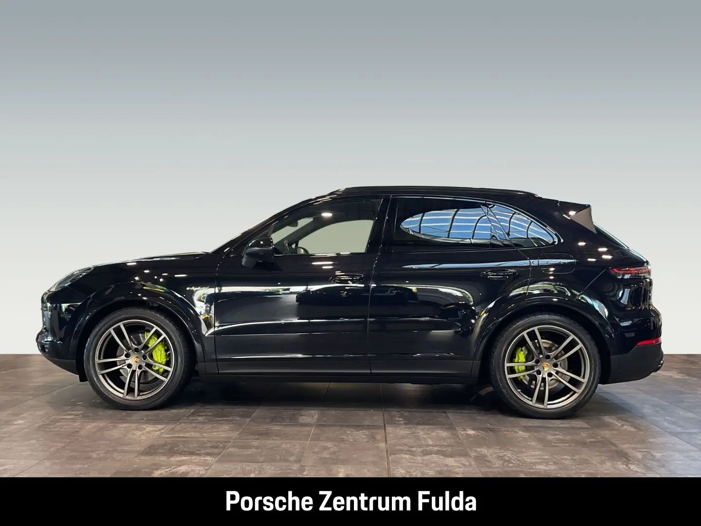Cayenne E-Hybrid BOSE Panoramadach LED-Matrix