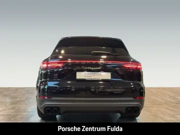 Cayenne E-Hybrid BOSE Panoramadach LED-Matrix