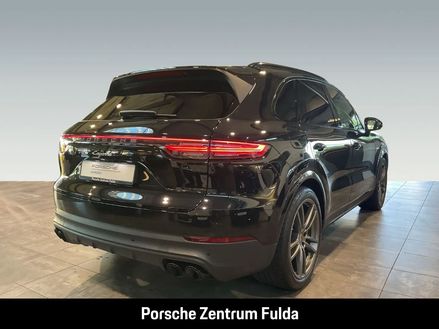 Cayenne E-Hybrid BOSE Panoramadach LED-Matrix