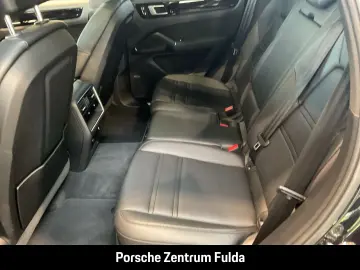 Cayenne E-Hybrid BOSE Panoramadach LED-Matrix