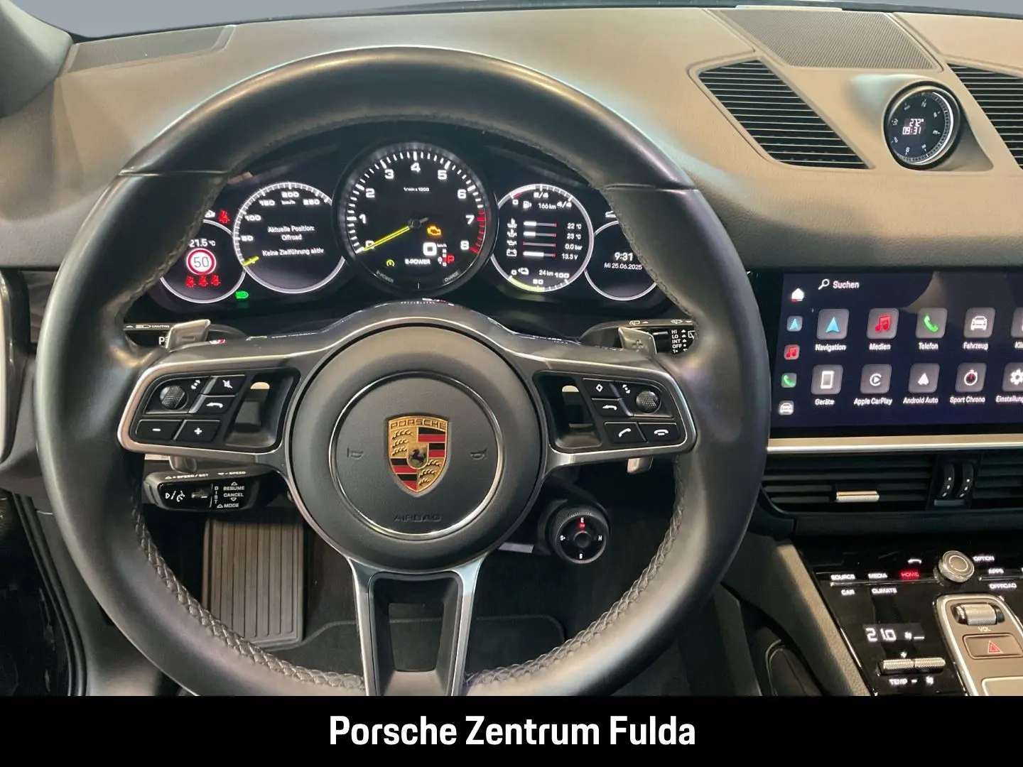 Cayenne E-Hybrid BOSE Panoramadach LED-Matrix