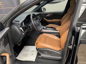 RSQ8 4.0 TFSI QU. Optik schwarz/B&O/23/Pano