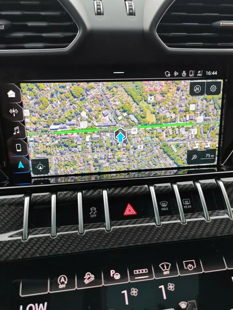 Urus 330Km/H840PS.Pan.Sitzbel/Mass.B&OLenkr.Hzg.