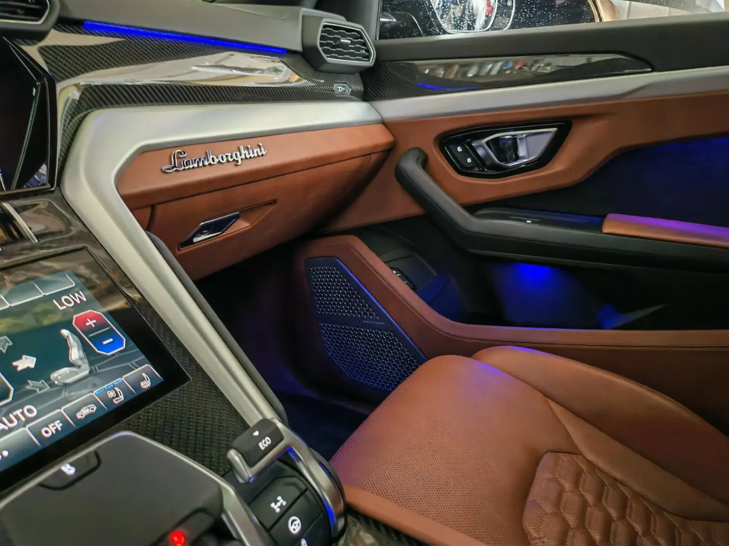 Urus 330Km/H840PS.Pan.Sitzbel/Mass.B&OLenkr.Hzg.