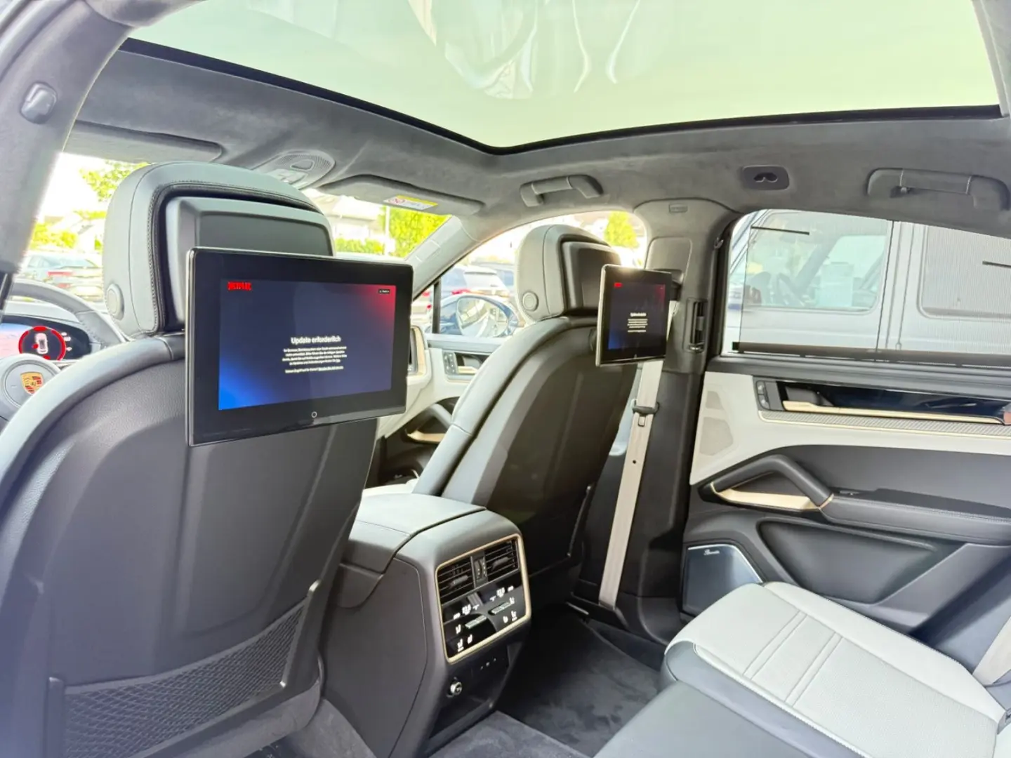 Cayenne*CoupeS*Individual*3xTV*360°ACC*BURMESTER