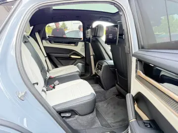 Cayenne*CoupeS*Individual*3xTV*360°ACC*BURMESTER