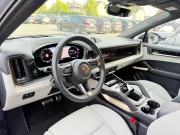 Cayenne*CoupeS*Individual*3xTV*360°ACC*BURMESTER