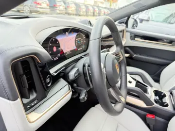 Cayenne*CoupeS*Individual*3xTV*360°ACC*BURMESTER