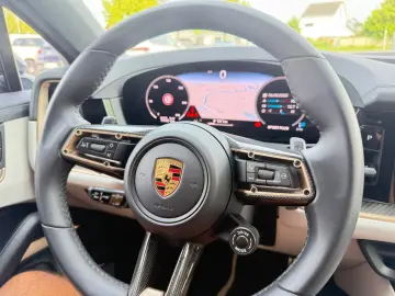 Cayenne*CoupeS*Individual*3xTV*360°ACC*BURMESTER
