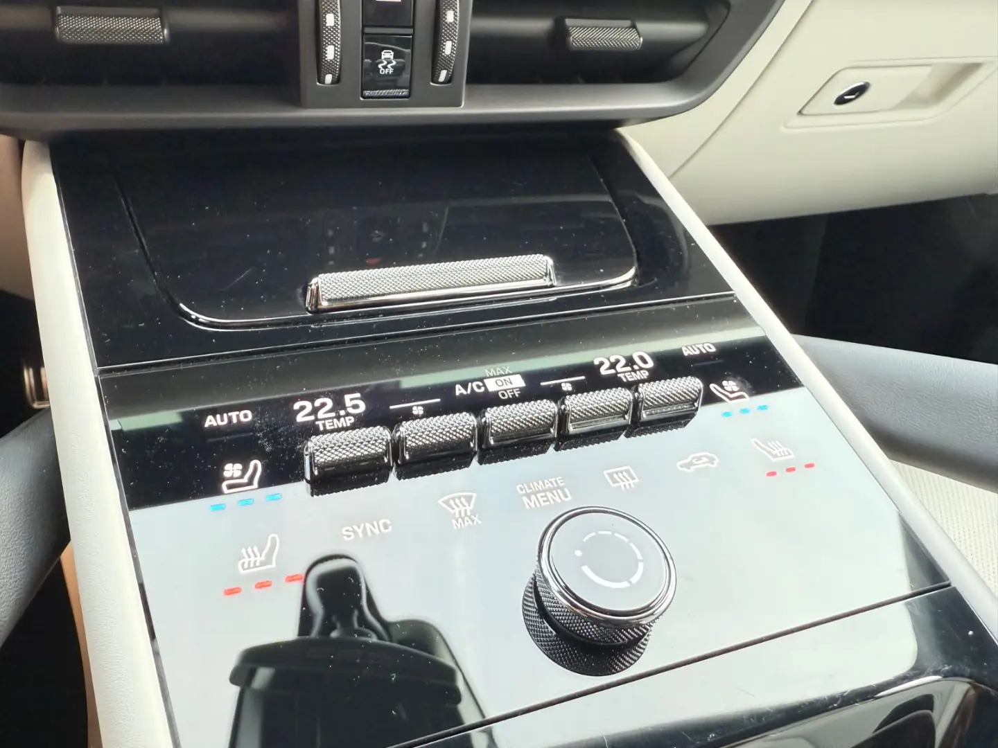 Cayenne*CoupeS*Individual*3xTV*360°ACC*BURMESTER