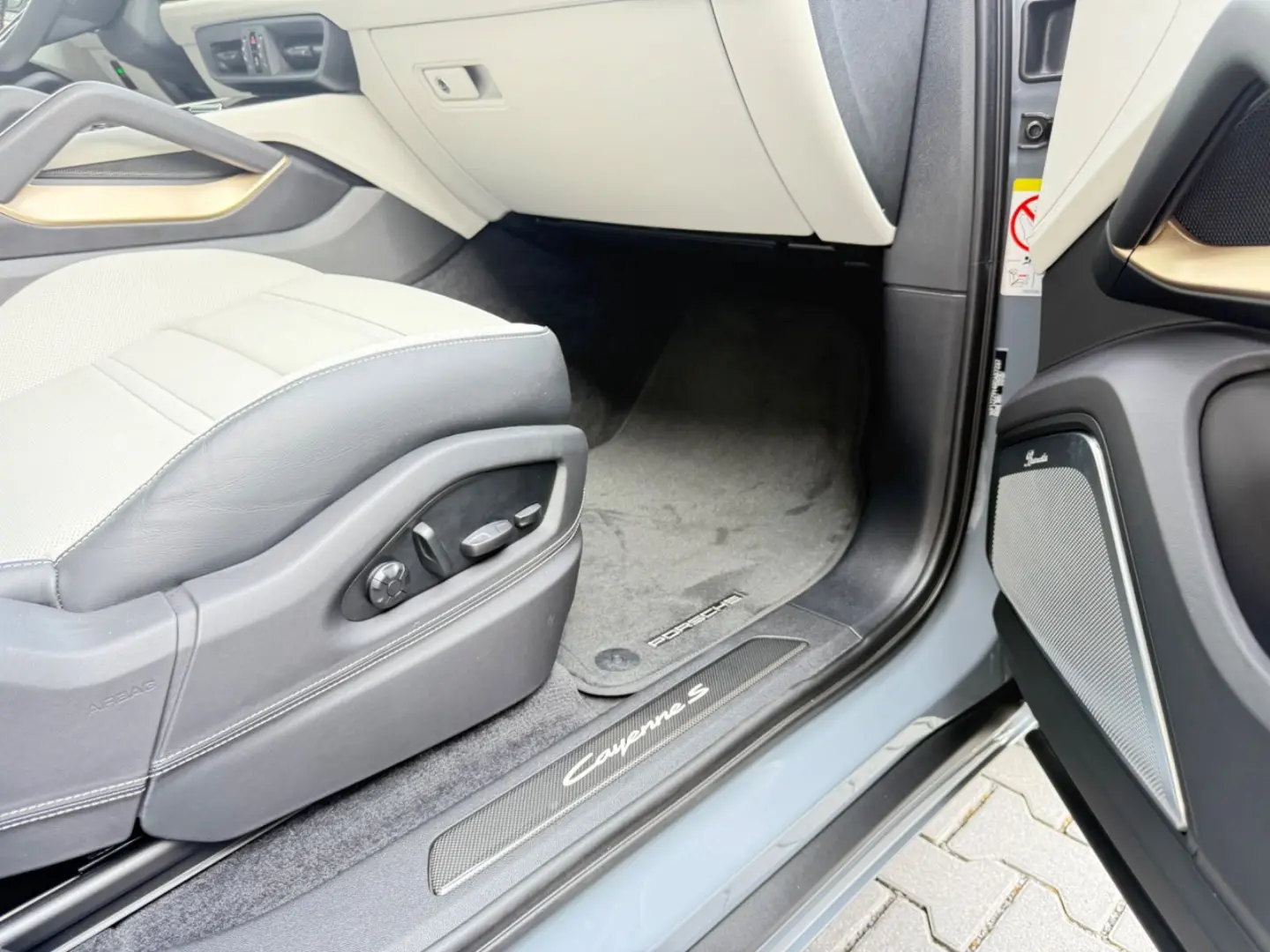 Cayenne*CoupeS*Individual*3xTV*360°ACC*BURMESTER