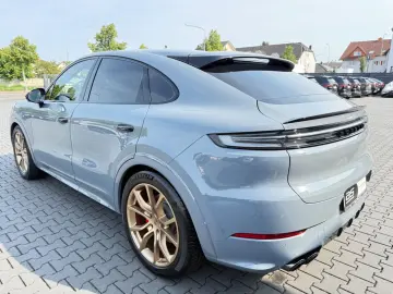 Cayenne*CoupeS*Individual*3xTV*360°ACC*BURMESTER