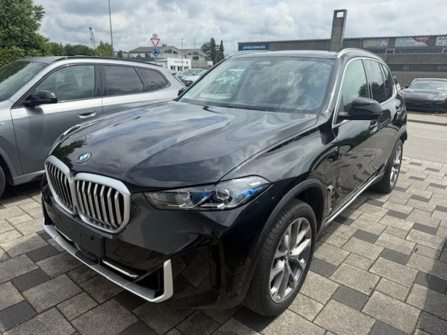 X5 xDrive50e  LED Navi Pano ParkAssist LiveCockp