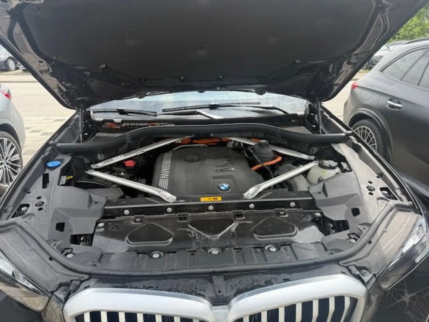 X5 xDrive50e  LED Navi Pano ParkAssist LiveCockp
