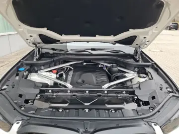 X5 xDr30dA M Sport Navi.LED.AHK.Hifi.Komfz.Rükam