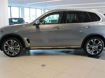 X5 xDrive30d