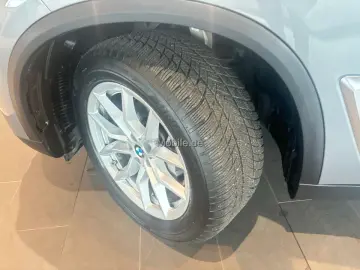 X5 xDrive30d Sport Aut. Komfortsitze Panorama
