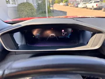 2008 Allure PureTech 130ps Automatik  2020/08