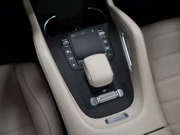GLE 400 d Coupe AMG 4M LUFT HUD BURM PANO 63er O