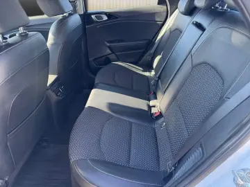 XCeed 1.6 GDI Plug-in Hybrid Vision Komfort-Pake