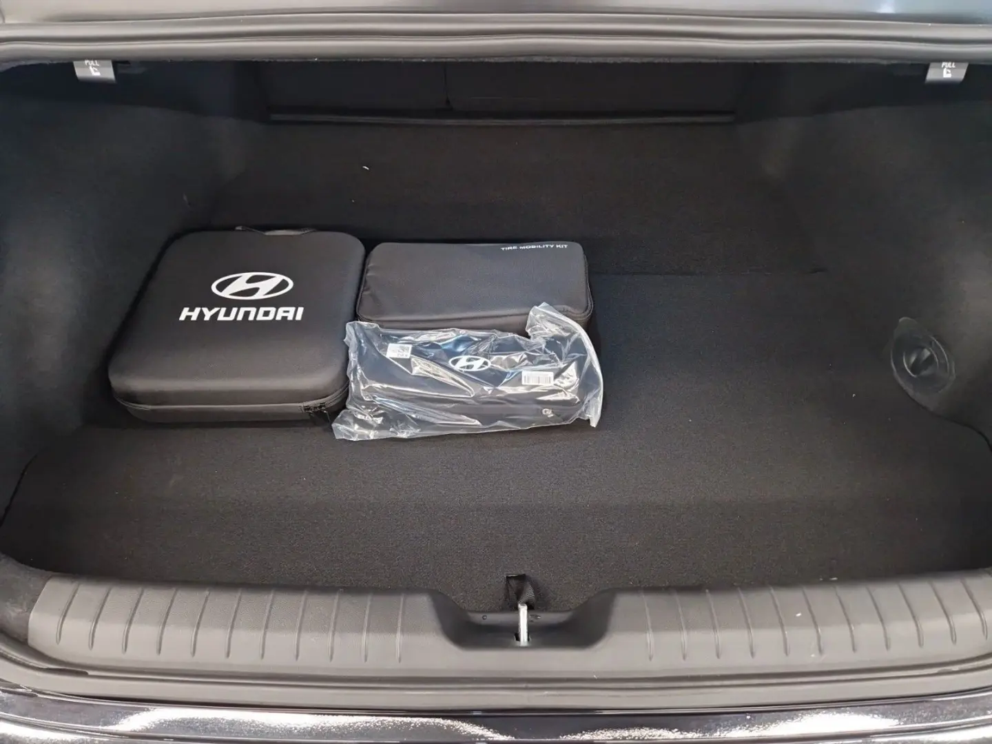 IONIQ6 4WD 77,4 kWh Batt.(325PS) TECHNIK-Paket