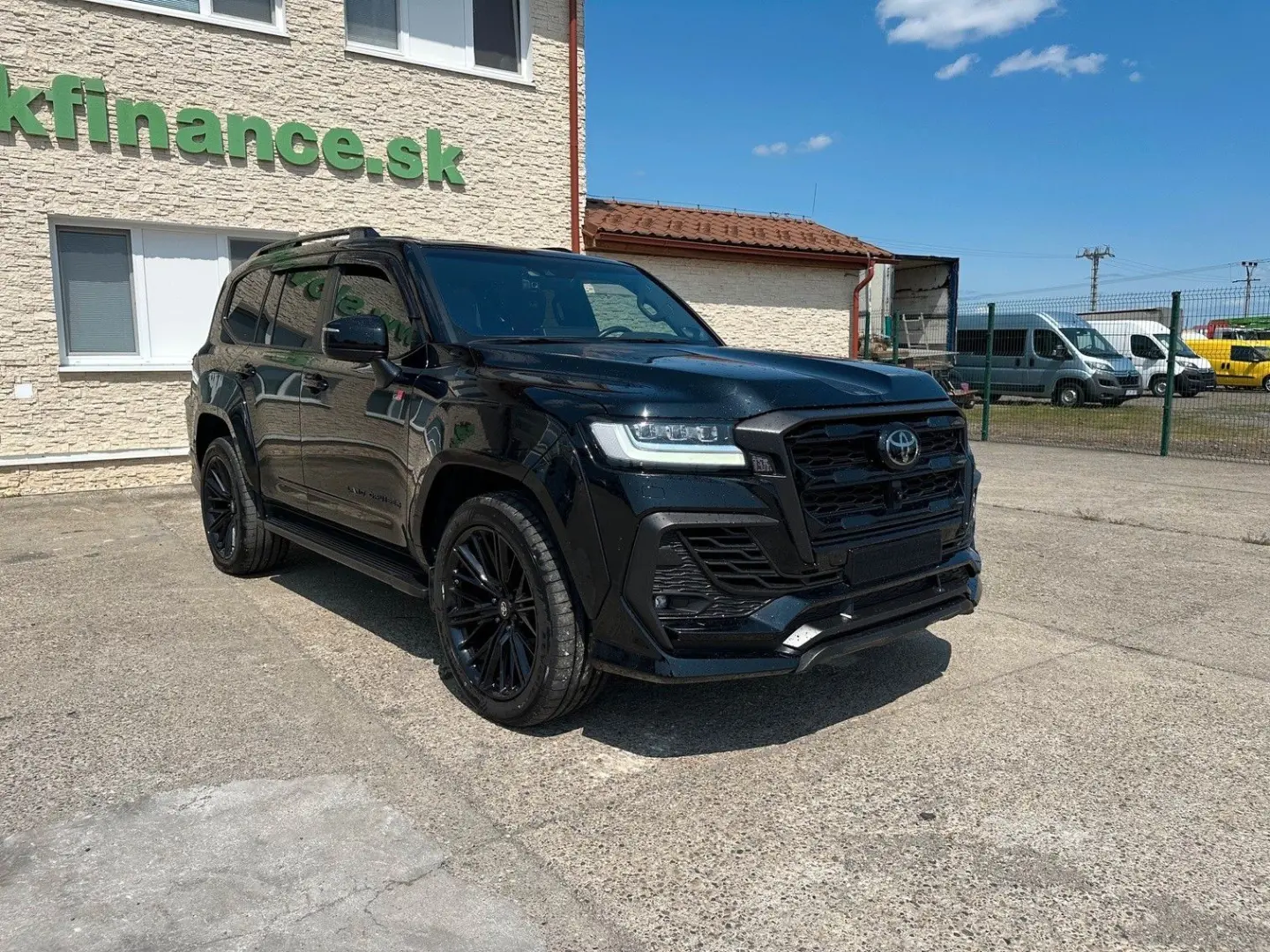 LAND CRUISER 300 4x4, COMBI VIN 466