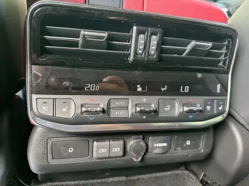 LAND CRUISER 300 4x4, COMBI VIN 466