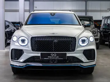 Bentayga 4.0 V8 S / Naim / All Terrain Spec.