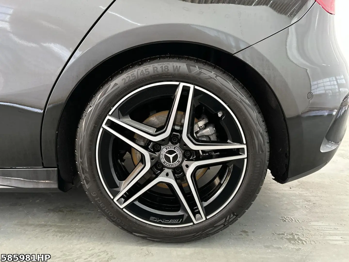 A 220 d AMG Kompaktlimousine *Nigh-P. Ambiente