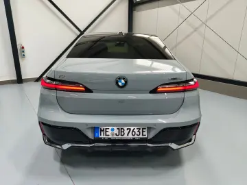 i7 xDrive 60 M Sport InnovationsP. B&W SkyLounge