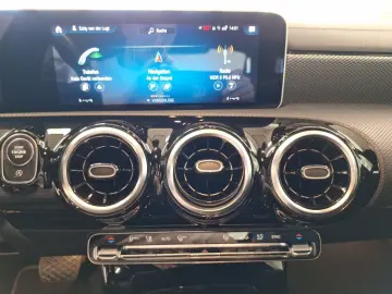 CLA 200d Progressive RFK PDC Temp. Navi KomfSz