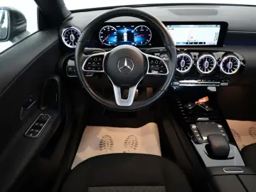 CLA 200d Coupé Navi,LED,Kamera,Park-Paket,Apple