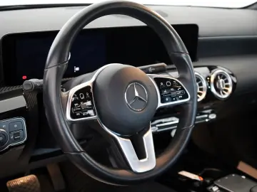 CLA 200d Coupé Navi,LED,Kamera,Park-Paket,Apple