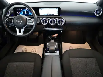CLA 200d Coupé Navi,LED,Kamera,Park-Paket,Apple